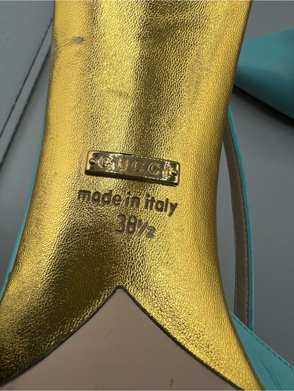 Gucci · By Alessandro Michele · 2019 · Unia Cherry Patent Leather Pumps Size 8.5 - Picture 3 of 8